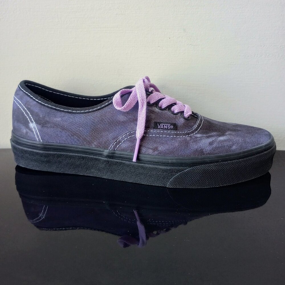 Vans Men's Authentic Canvas Sneaker in Amazing Midnight Shift Black / Black